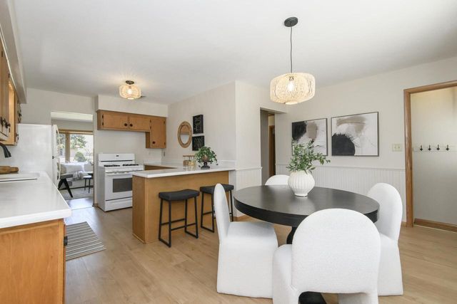 5605 W Bottsford AVENUE, Milwaukee, WI 53220