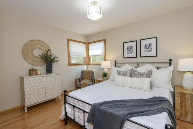 5605 W Bottsford AVENUE, Milwaukee, WI 53220