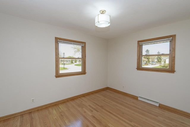 5605 W Bottsford AVENUE, Milwaukee, WI 53220