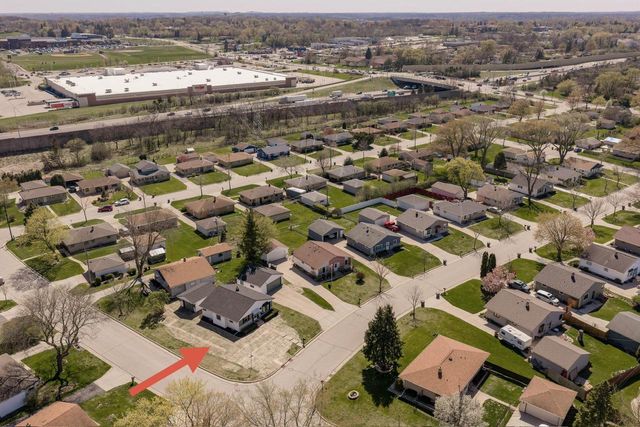 5605 W Bottsford AVENUE, Milwaukee, WI 53220