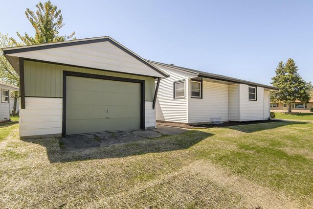5605 W Bottsford AVENUE, Milwaukee, WI 53220