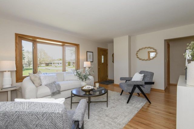 5605 W Bottsford AVENUE, Milwaukee, WI 53220