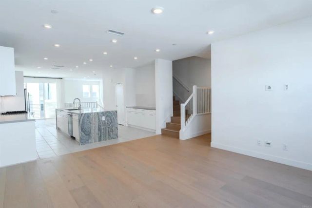 2633 Everly Dr, San Diego, CA 92108