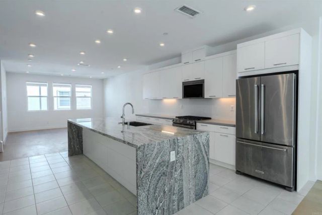 2633 Everly Dr, San Diego, CA 92108