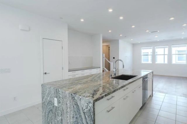 2633 Everly Dr, San Diego, CA 92108