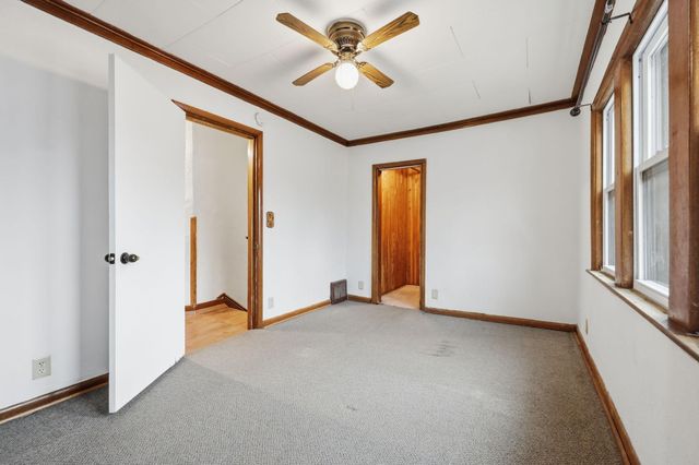 1092 Sims Avenue, Saint Paul, MN 55106