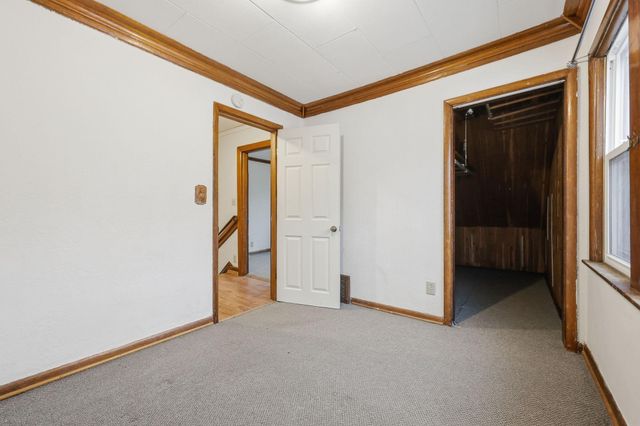 1092 Sims Avenue, Saint Paul, MN 55106