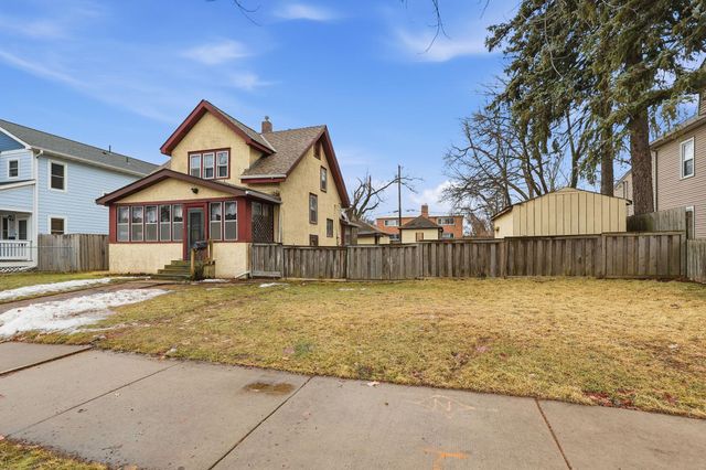 1092 Sims Avenue, Saint Paul, MN 55106