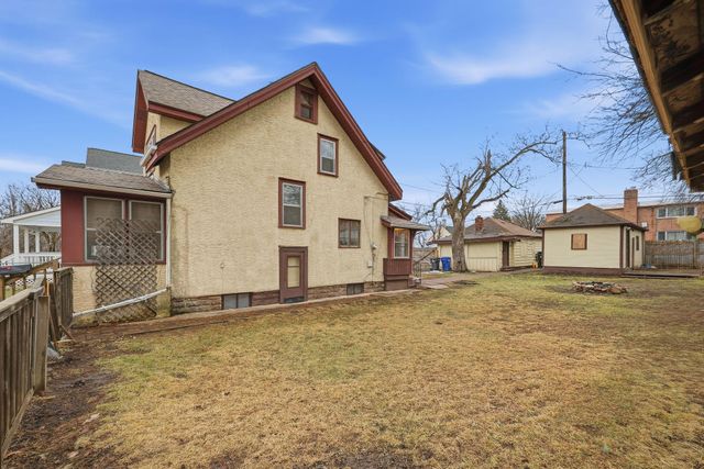 1092 Sims Avenue, Saint Paul, MN 55106