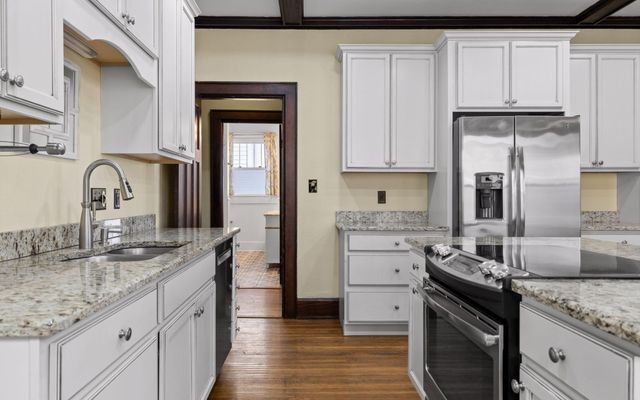 1502 Bailey Avenue, Chattanooga, TN 37404