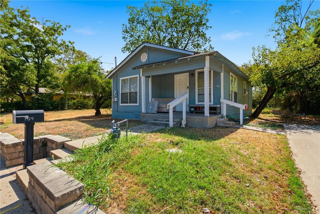 709 East Martin Luther King Jr Street, Bryan, TX 77803 — photo 2