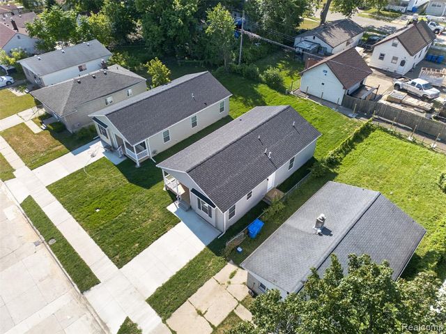 11076 Maxwell Avenue, Warren, MI 48089