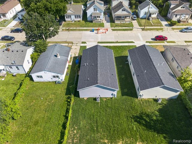 11076 Maxwell Avenue, Warren, MI 48089