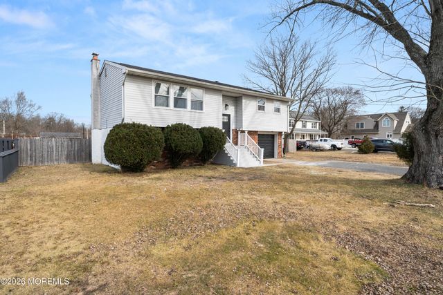 26 Nicholas Street, Pemberton, NJ 08068