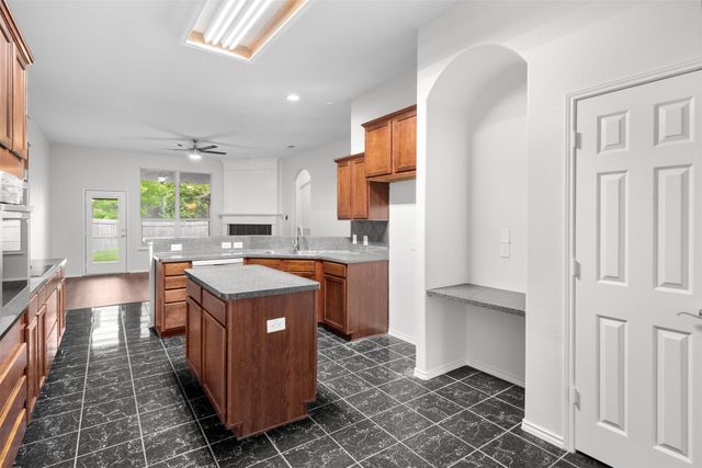 908 Trinity Drive, Lancaster, TX 75146