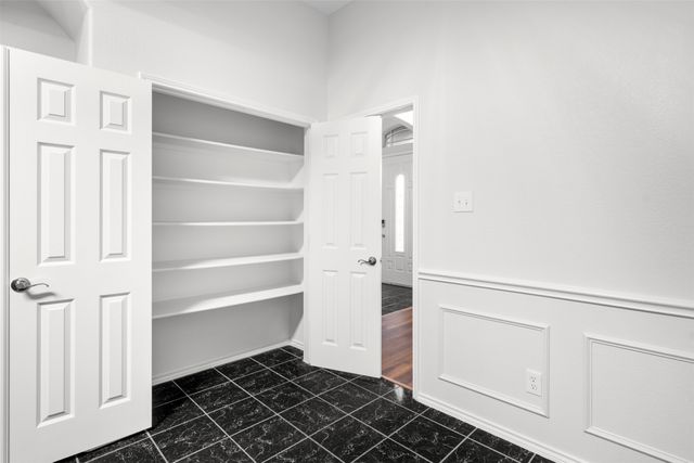 908 Trinity Drive, Lancaster, TX 75146
