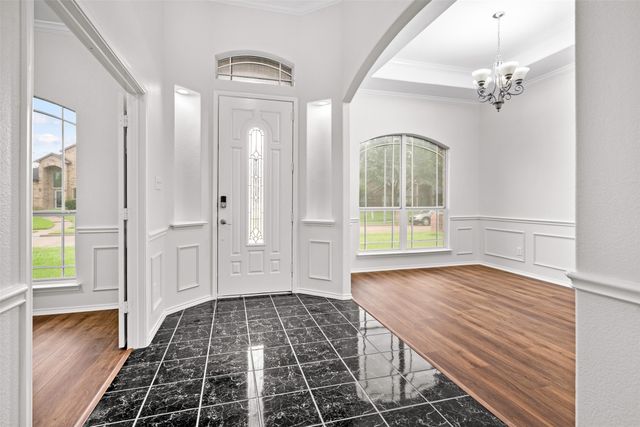 908 Trinity Drive, Lancaster, TX 75146
