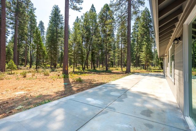 32855 Velvet Rye Ct, Shingletown, CA 96088
