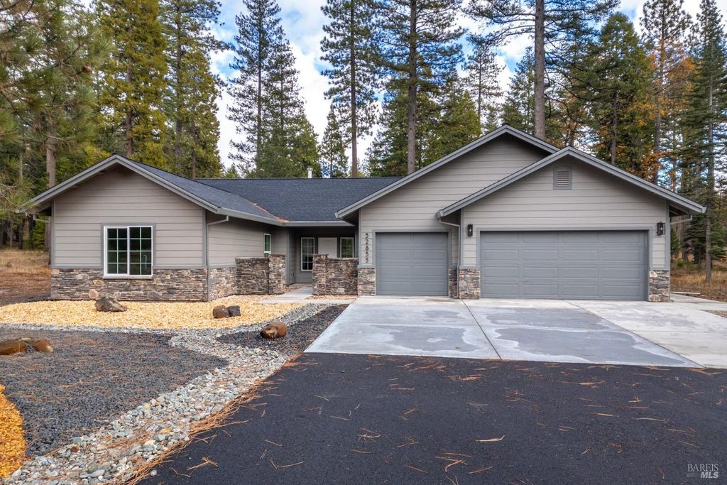32855 Velvet Rye Ct, Shingletown, CA 96088