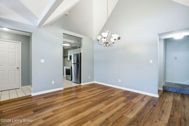 1504 Eastbridge Ct, Louisville, KY 40223
