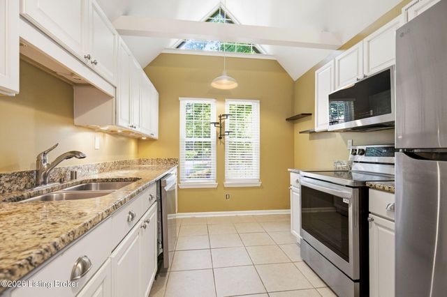 1504 Eastbridge Ct, Louisville, KY 40223