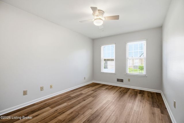 1504 Eastbridge Ct, Louisville, KY 40223