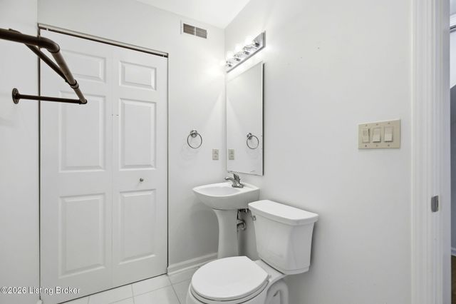 1504 Eastbridge Ct, Louisville, KY 40223