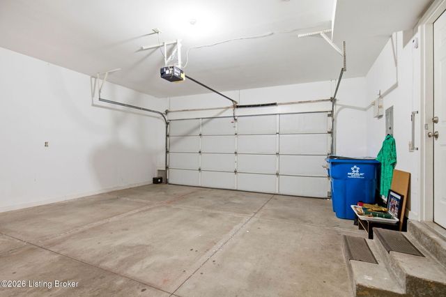 1504 Eastbridge Ct, Louisville, KY 40223