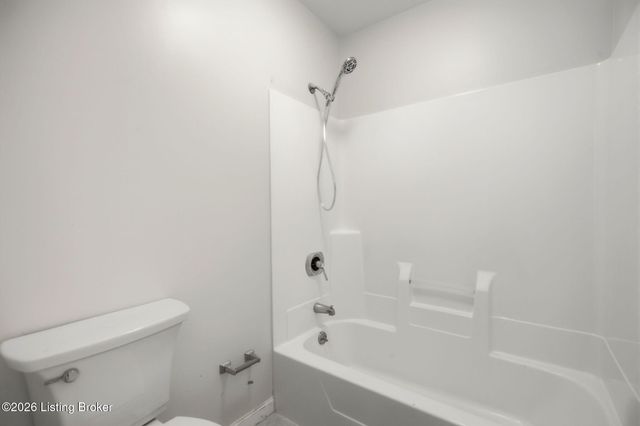 1504 Eastbridge Ct, Louisville, KY 40223