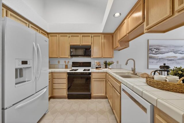 5524 Elgin Hills Way, Antelope, CA 95843