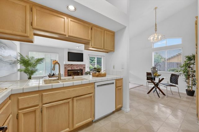 5524 Elgin Hills Way, Antelope, CA 95843