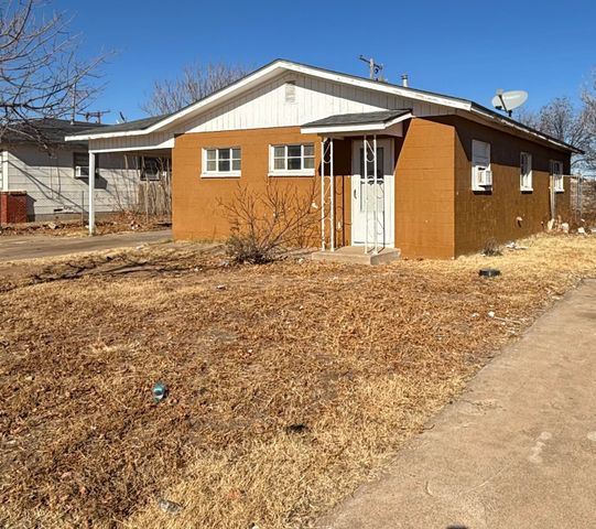 2105 E 29th Street, Lubbock, TX 79404