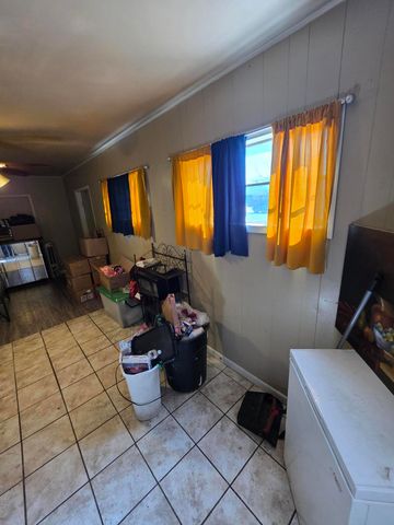 2105 E 29th Street, Lubbock, TX 79404