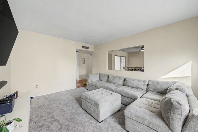 2321 W VINEYARD Road, Tempe, AZ 85282