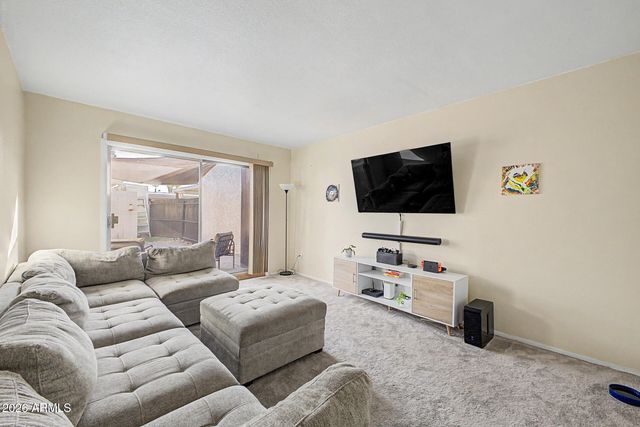 2321 W VINEYARD Road, Tempe, AZ 85282