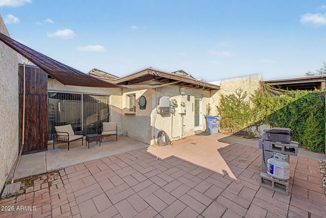 2321 W VINEYARD Road, Tempe, AZ 85282