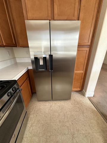 1620 D St, Sacramento, CA 95814