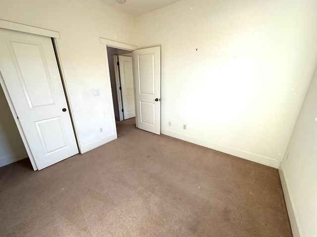 1620 D St, Sacramento, CA 95814