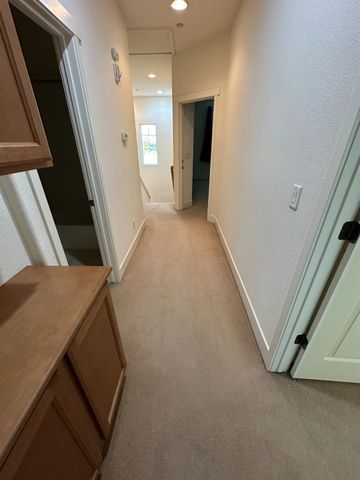 1620 D St, Sacramento, CA 95814