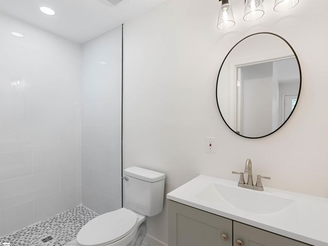 1 Lamar Circle, Greenville, SC 29605