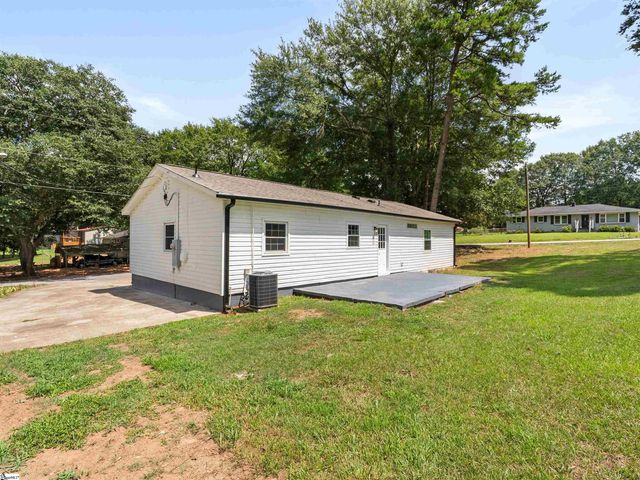 1 Lamar Circle, Greenville, SC 29605