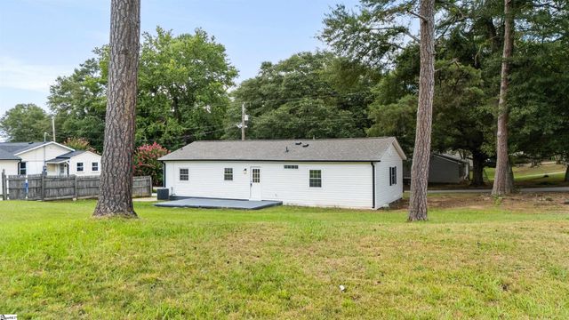 1 Lamar Circle, Greenville, SC 29605