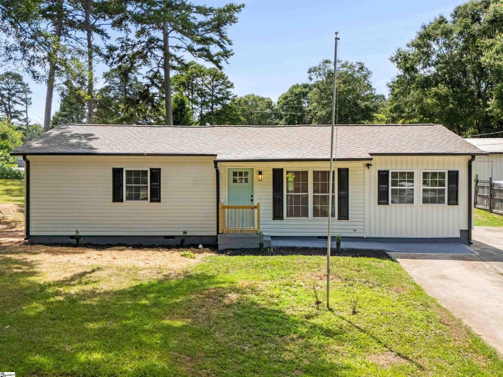 1 Lamar Circle, Greenville, SC 29605