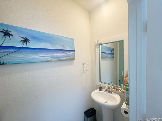 10323 Martin Creek, San Antonio, TX 78252