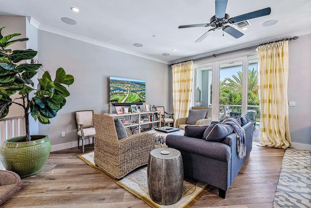 110 Water Club Court N, North Palm Beach, FL 33408