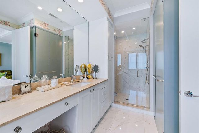 110 Water Club Court N, North Palm Beach, FL 33408