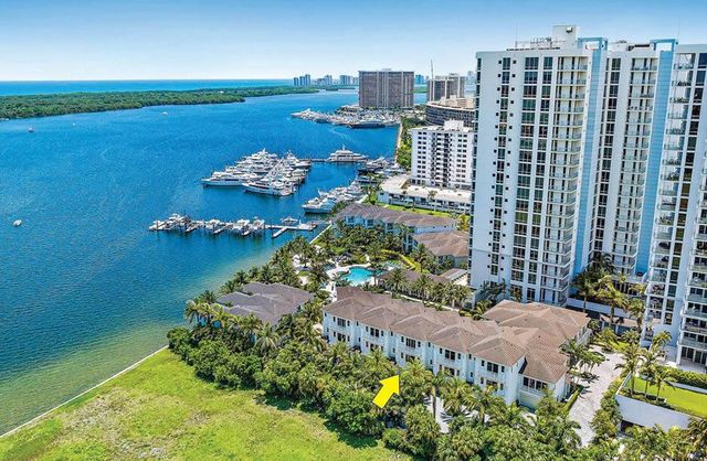 110 Water Club Court N, North Palm Beach, FL 33408