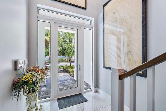 110 Water Club Court N, North Palm Beach, FL 33408