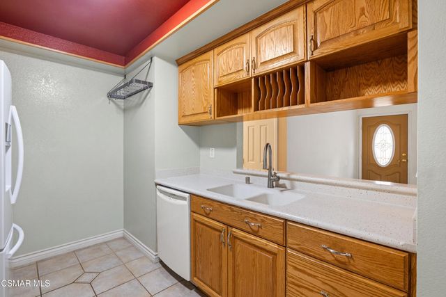 2044 Covington Avenue, Simi Valley, CA 93065