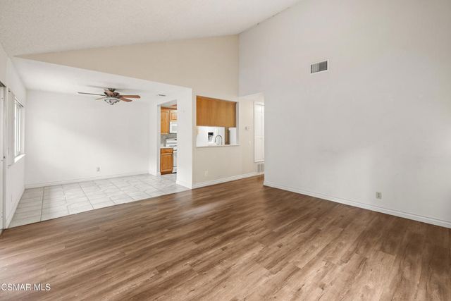 2044 Covington Avenue, Simi Valley, CA 93065